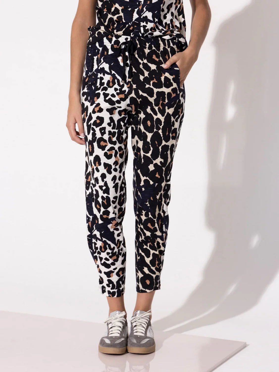 Jogger Valencia - Image 2
