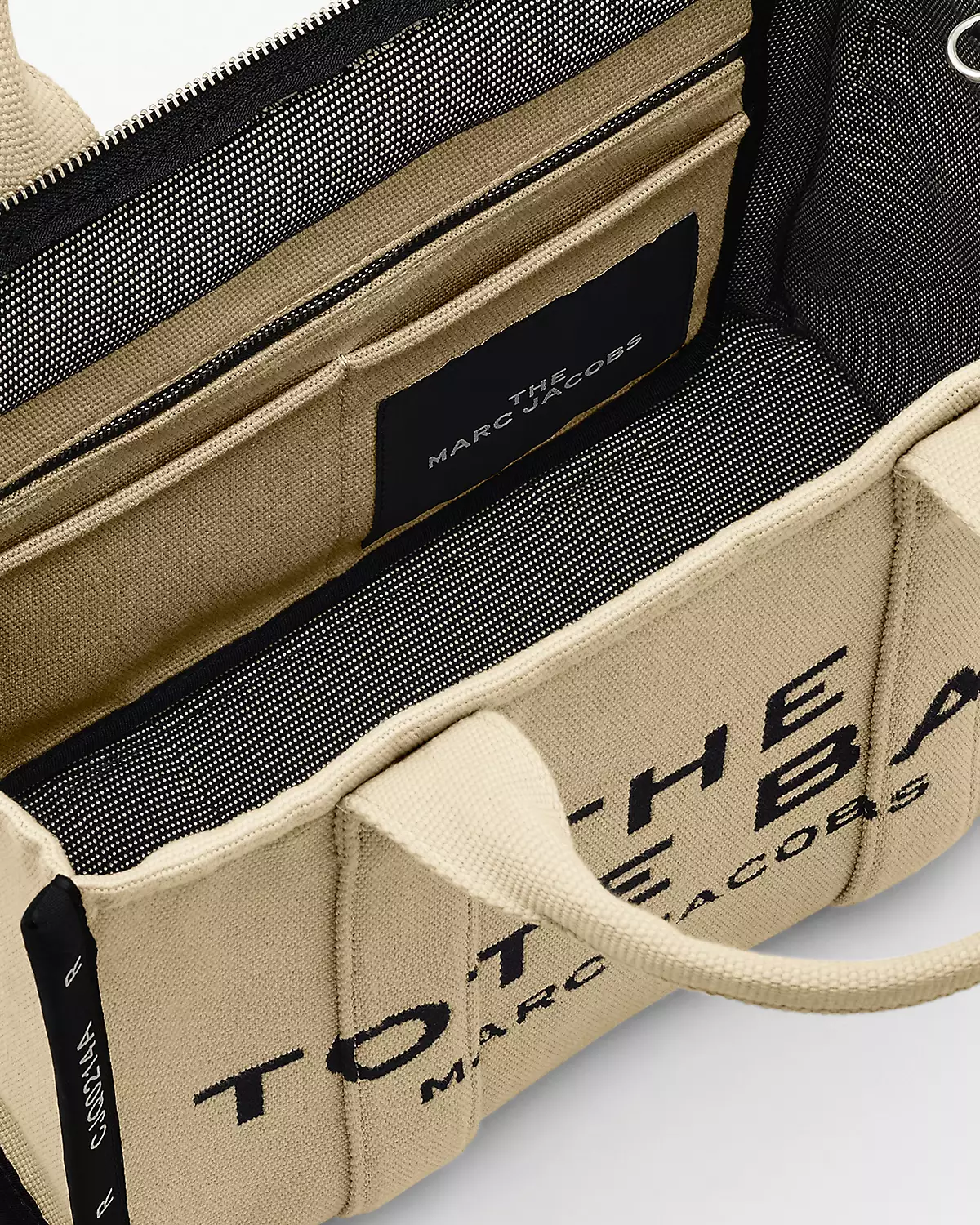 The Jacquard Medium Tote Bag - Image 3