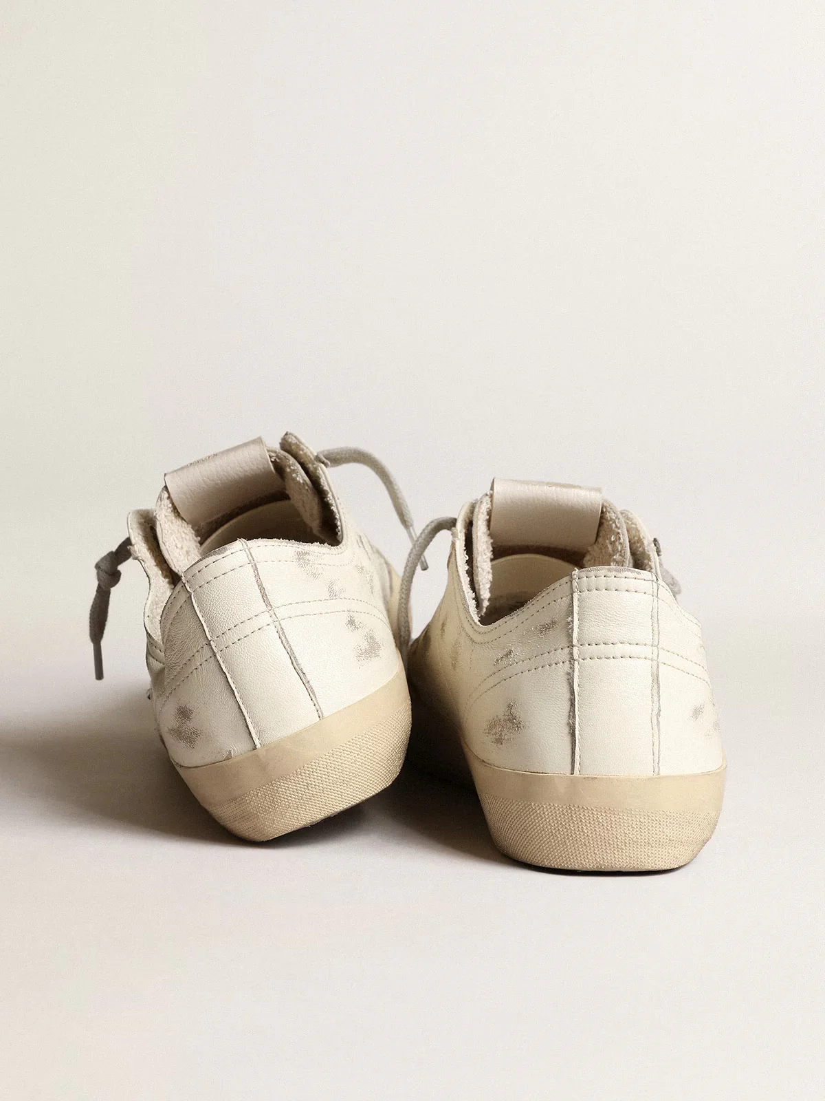 Zapatillas Golden Goose V-Star 2 Nappa Upper Nabuk Star Hombre - Image 4