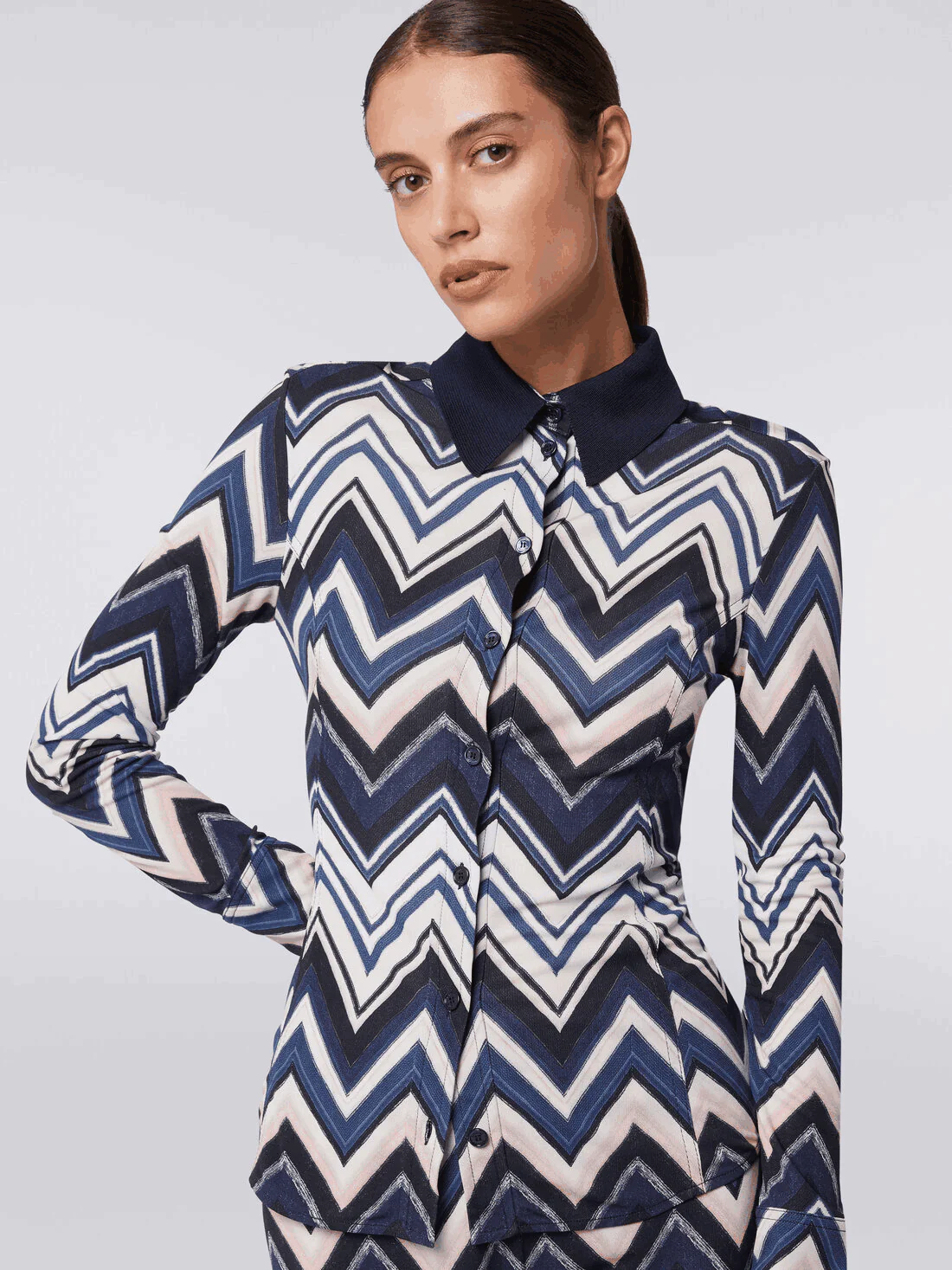 Camisa De Viscosa Con Estampado Zigzag - Image 4