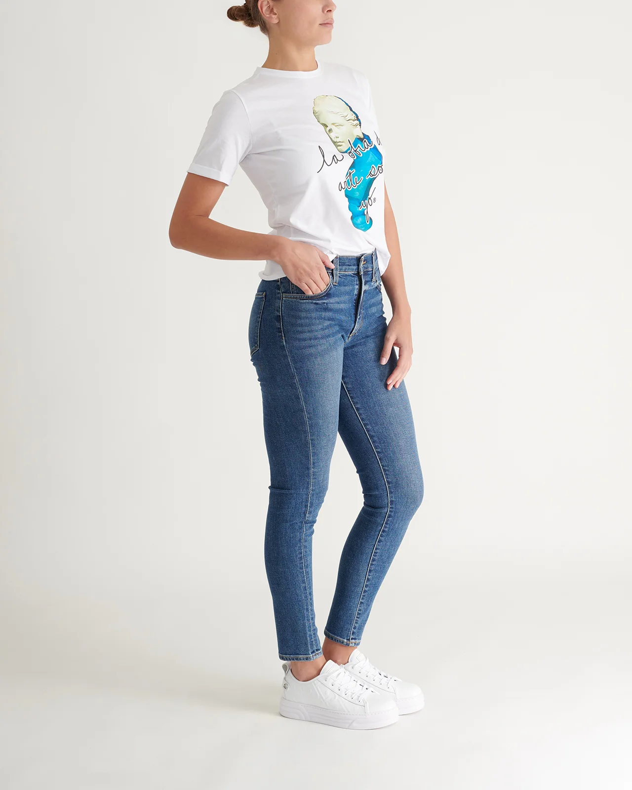 T-Shirt Derechos Reservados - Image 2