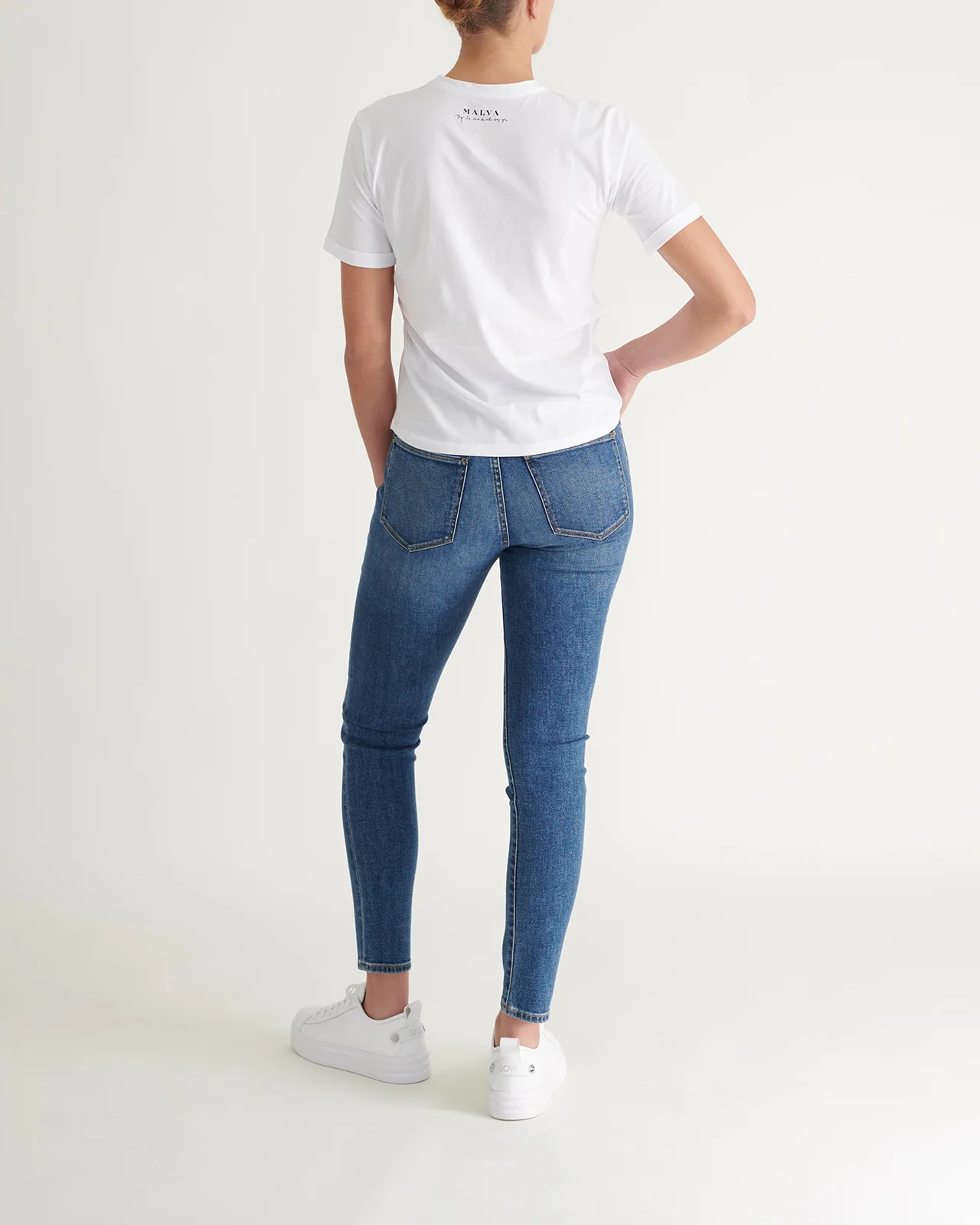 T-Shirt Derechos Reservados - Image 3