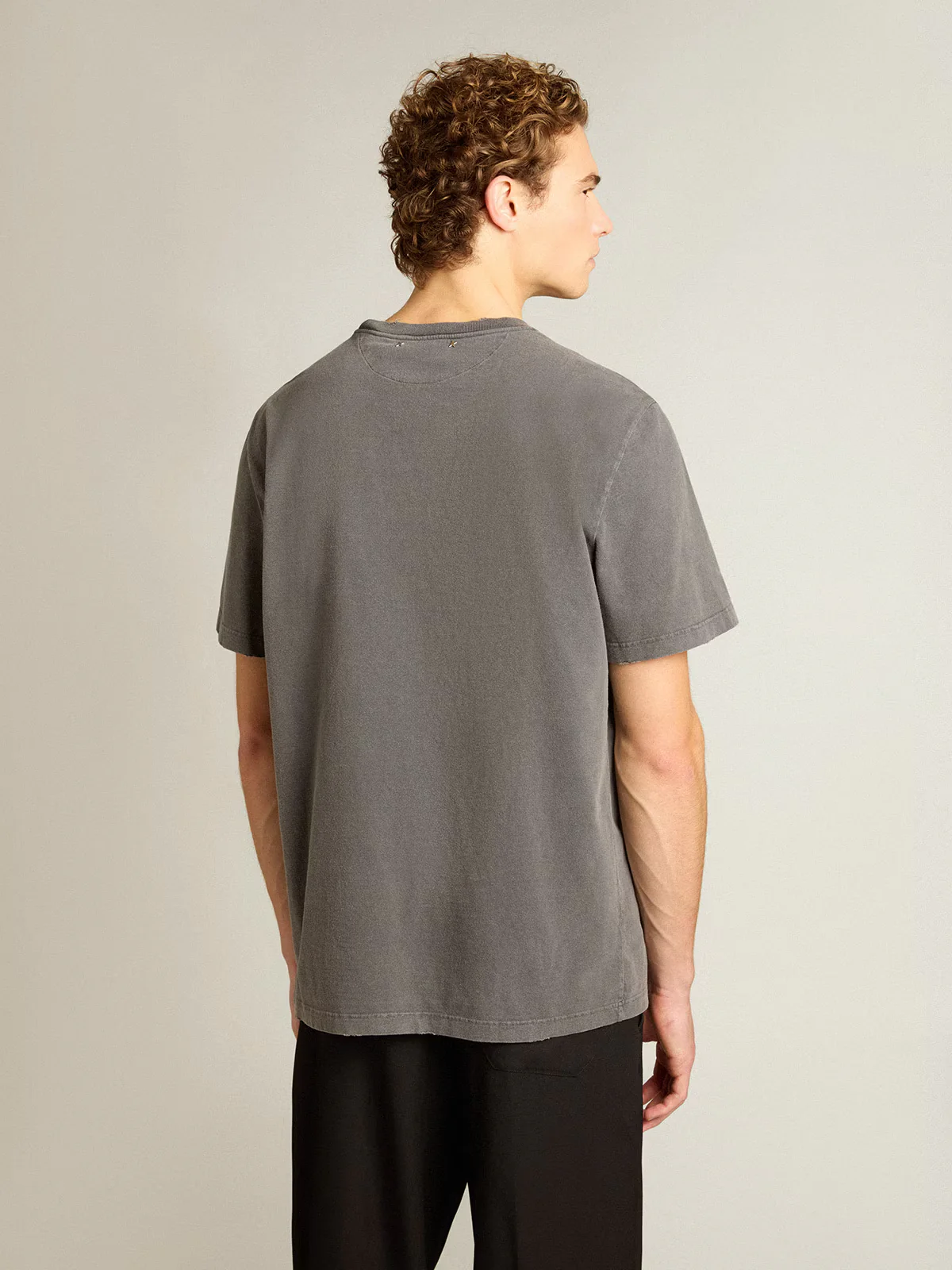 T-Shirt Golden Gosse Distressed Hombre - Image 4