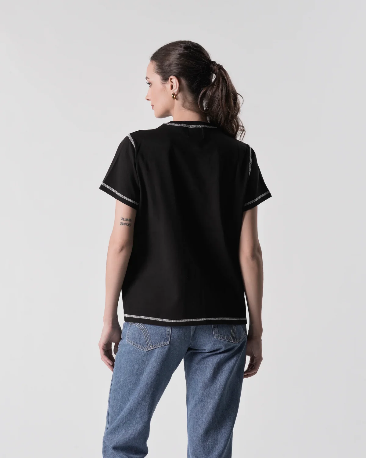 T-Shirt Seam - Image 4