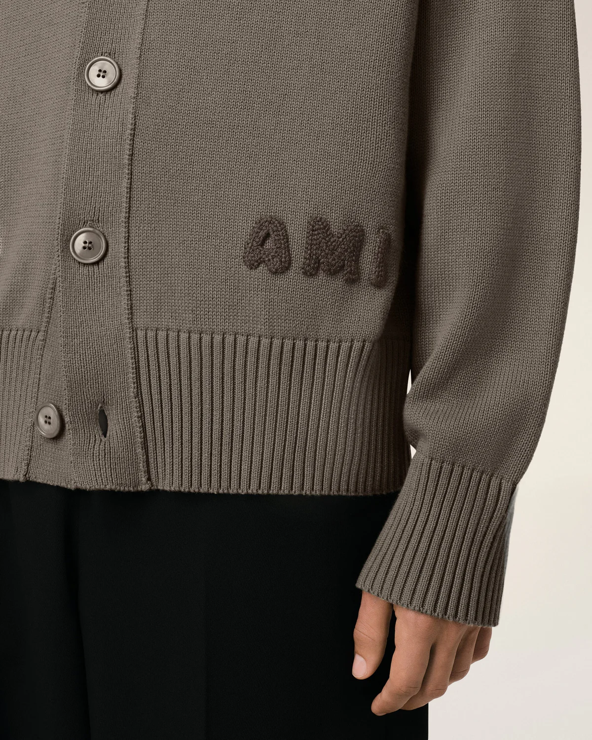 Cardigan Ami Embroidered - Image 3
