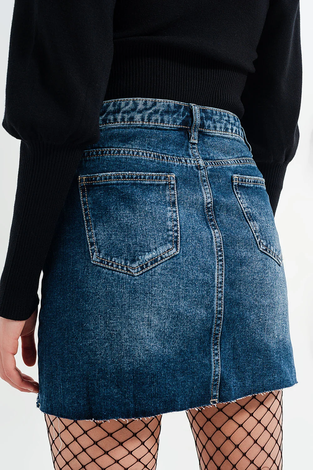 Mini Falda Denim Rasgado - Image 4