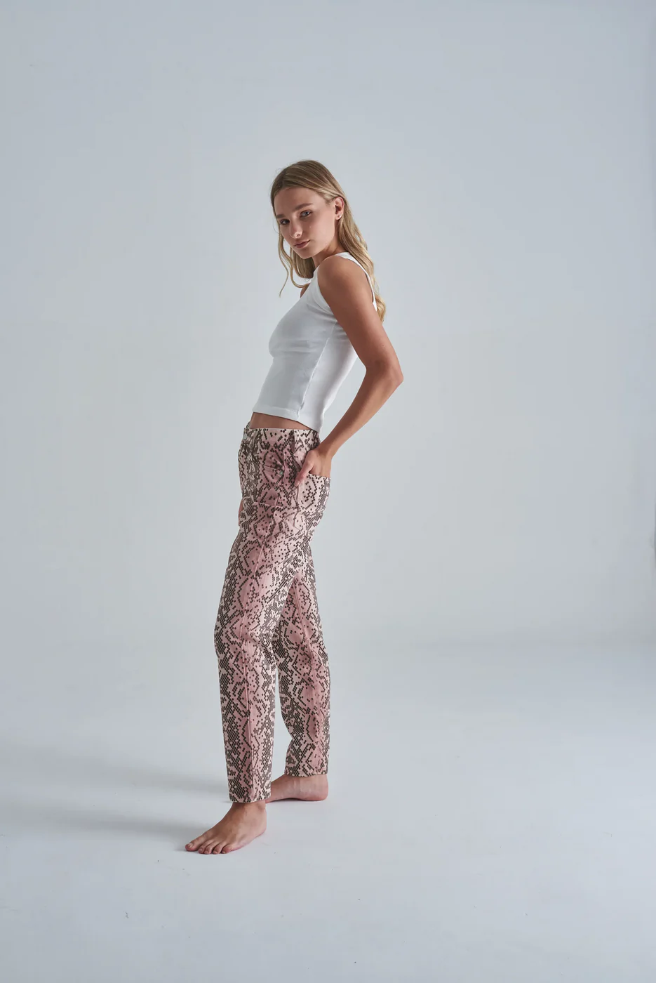 Jean Python Mom - Image 2