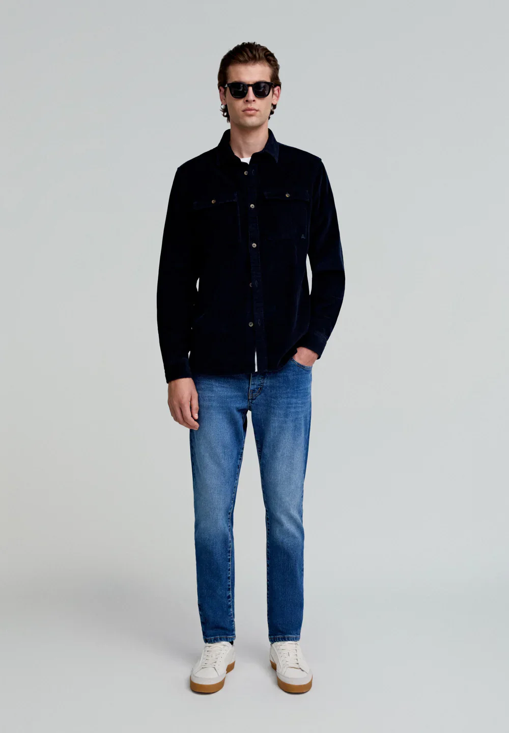 Jeans Básicos Slim Fit - Image 3