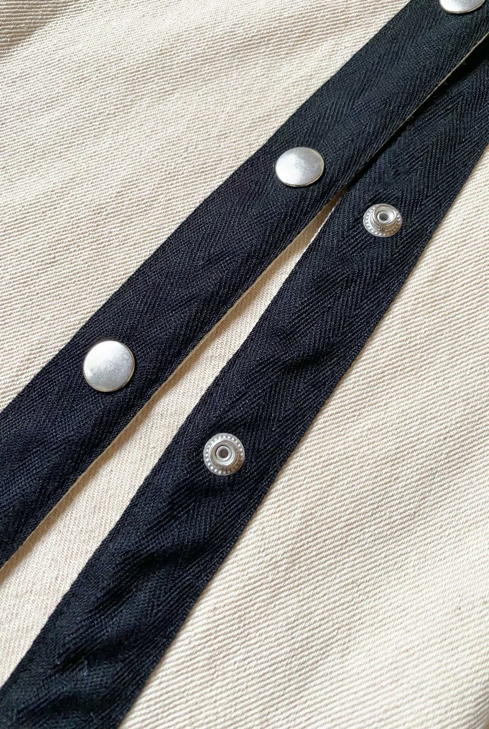 Jeans Broches Blanquecino - Image 4