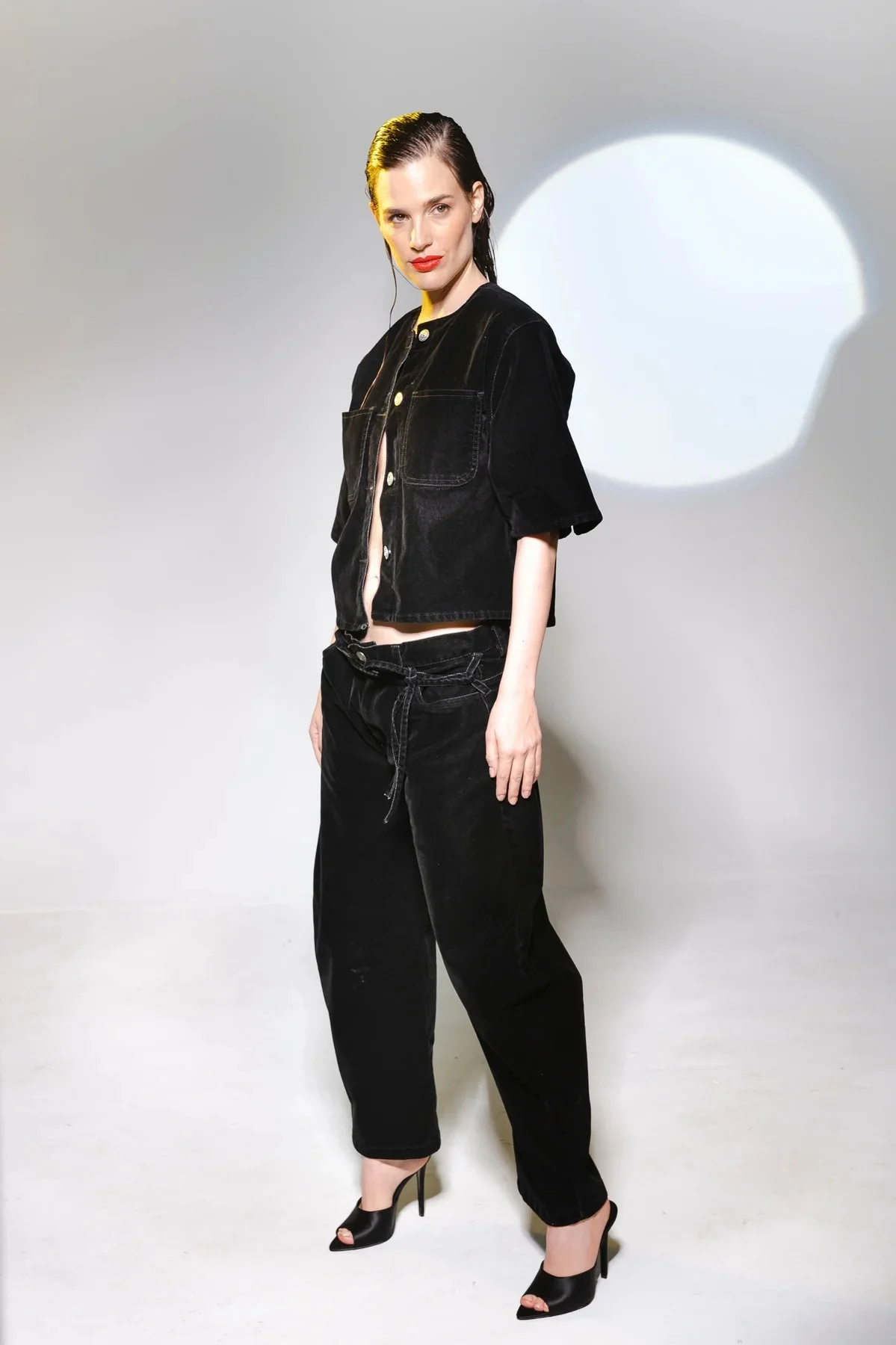 Jeans Denim Terciopelo Negro - Image 3