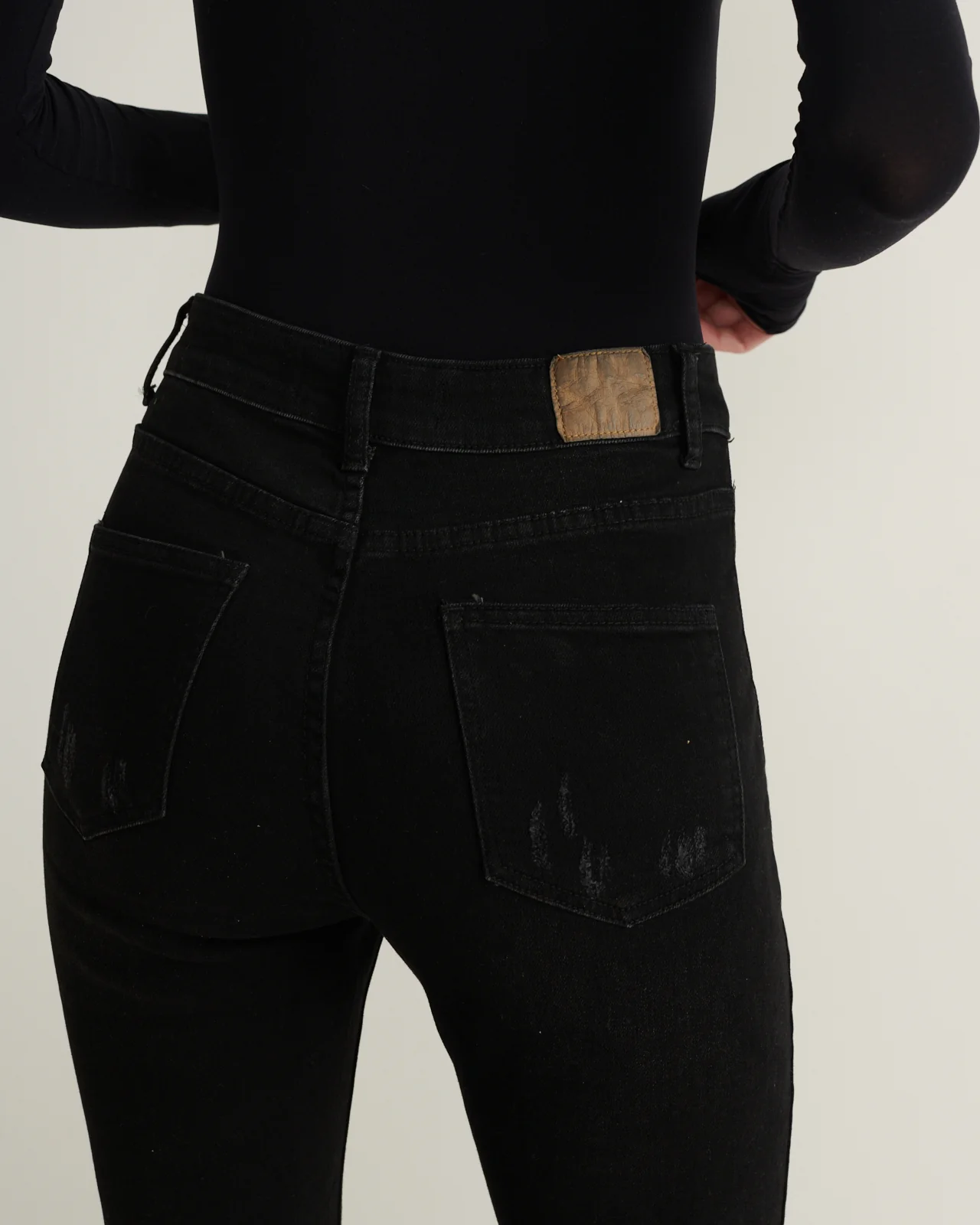 Jeans Skinny Desgastado - Image 4
