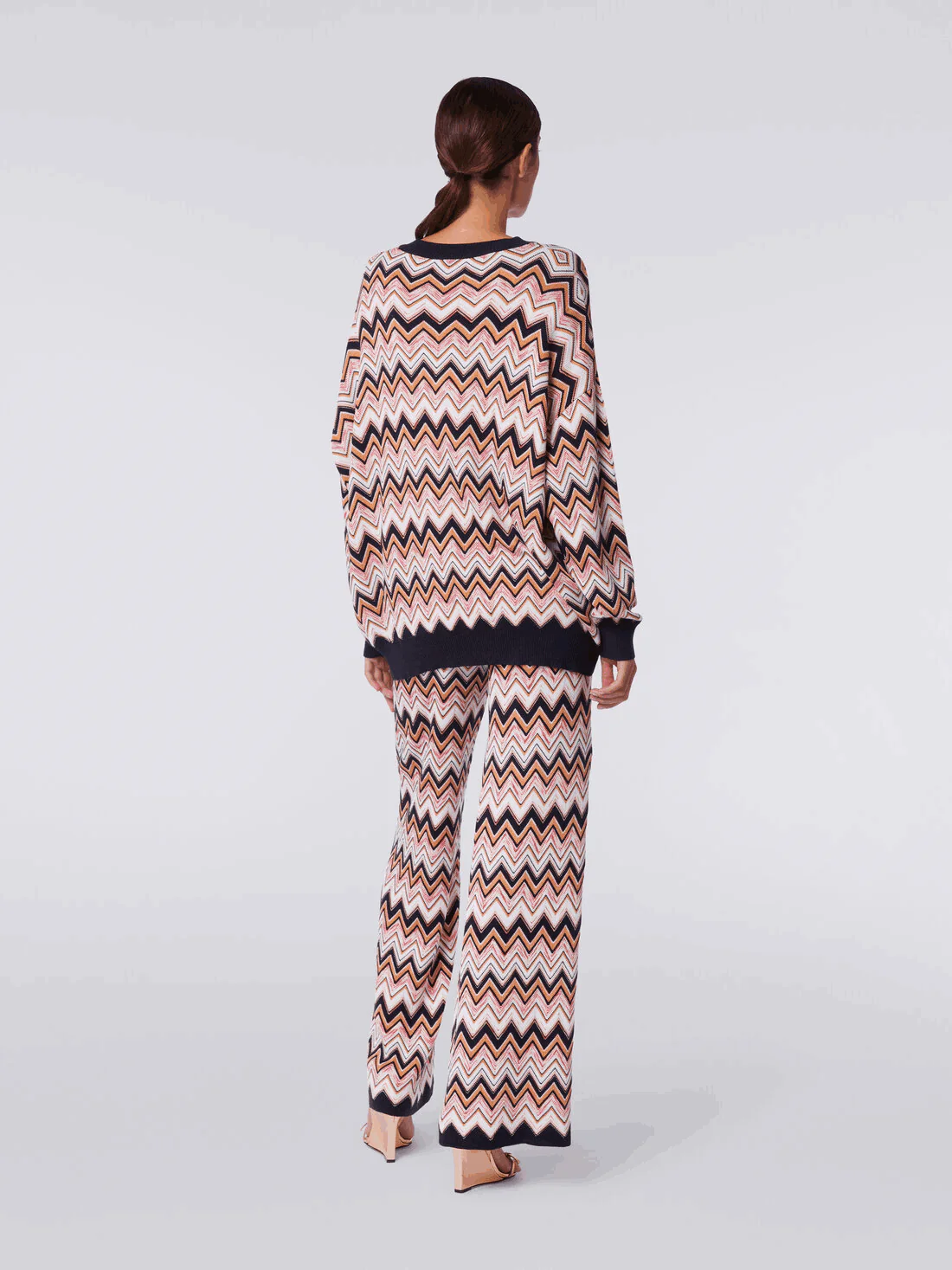 Sweater Extragrande Zigzag Con Ribetes En Contraste - Image 3