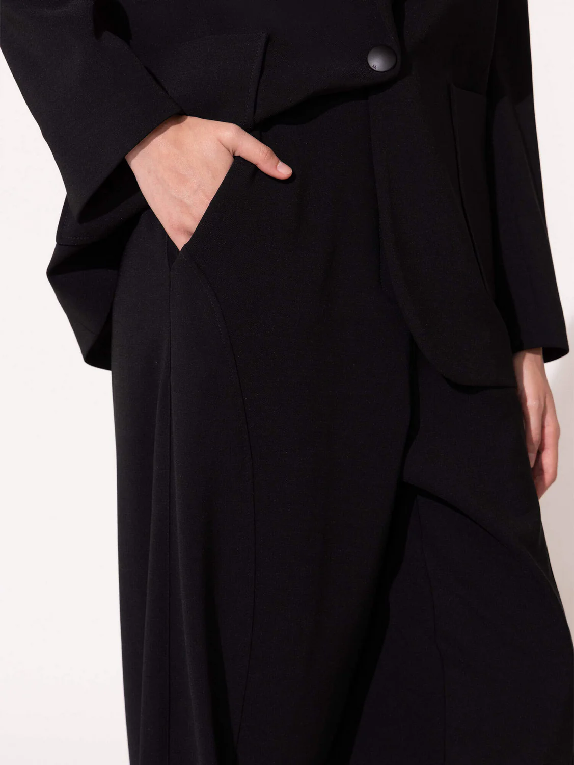 Pantalón Lucio Negro - Image 3