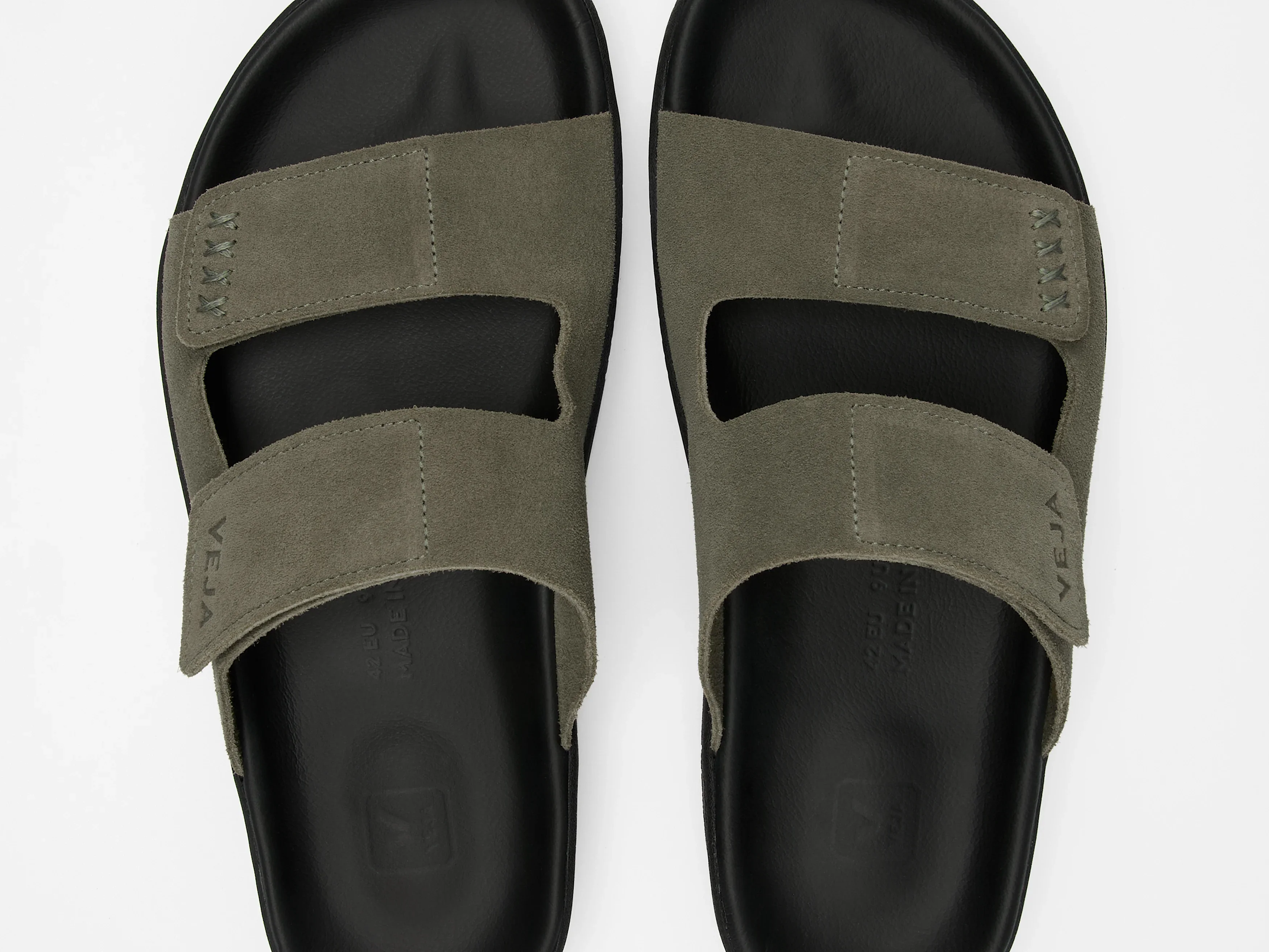 Sandalia Veja de Hombre Etna Suede - Image 2