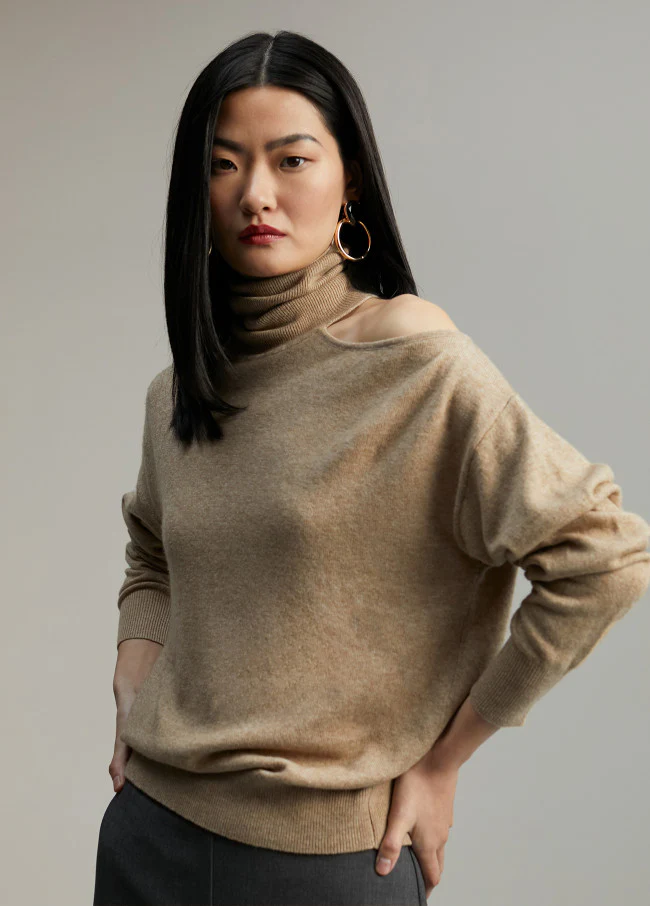 Sweater Con  Cut-Out - Image 4