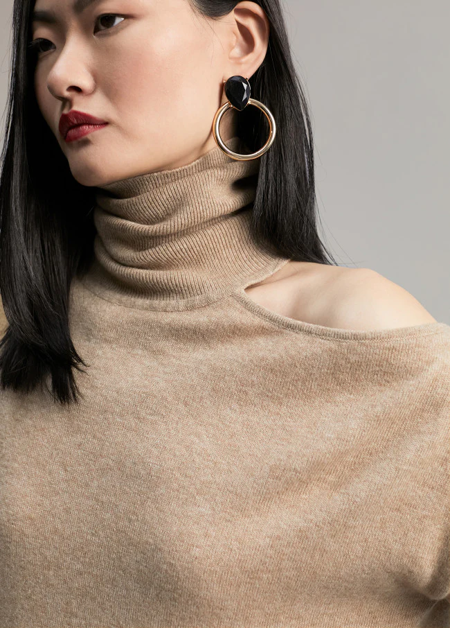 Sweater Con  Cut-Out - Image 5