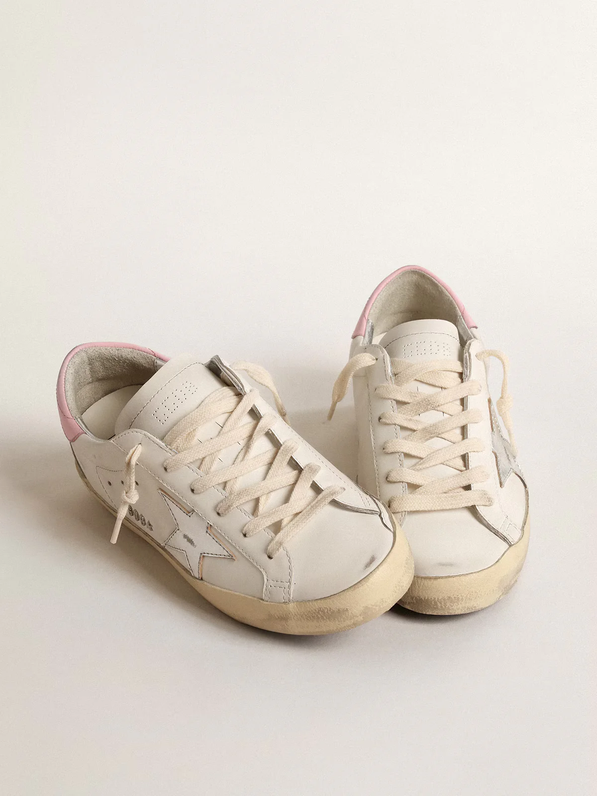Zapatillas Golden Goose Super-Star Leather Upper Laminated Star Suede Mujer - Image 2