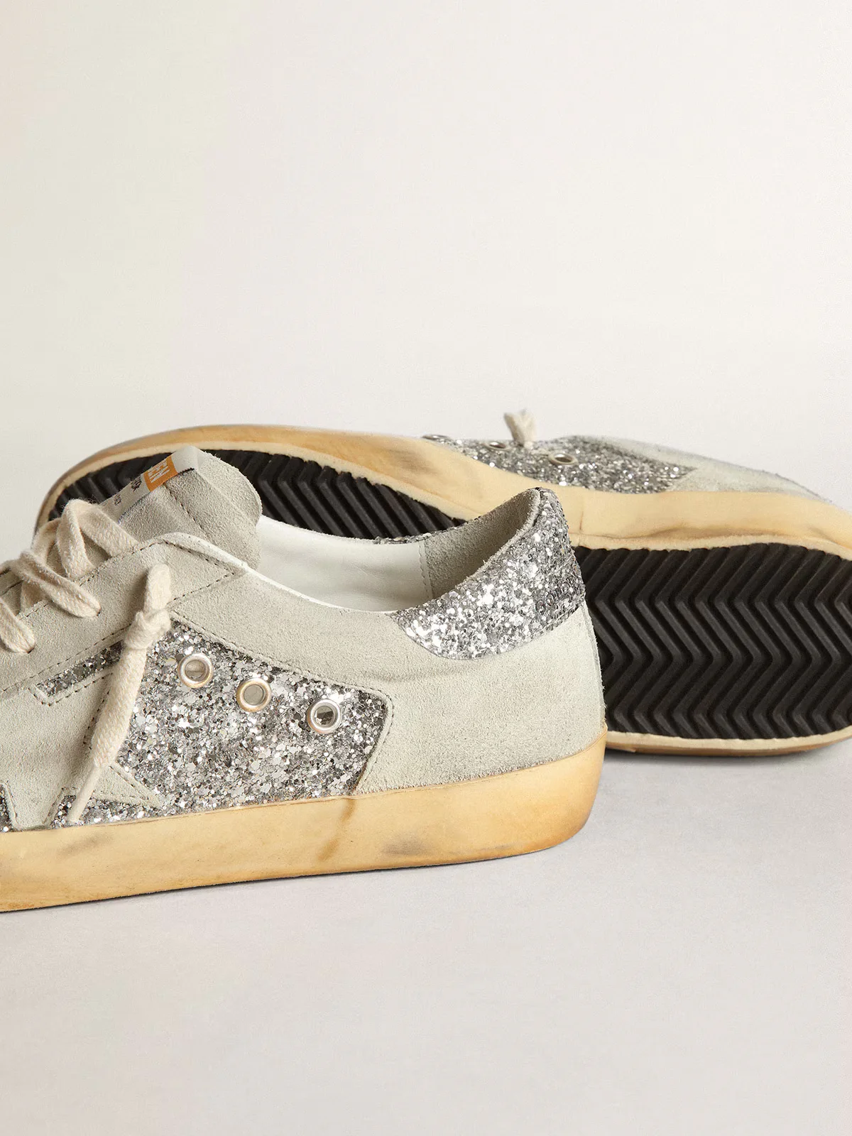 Zapatillas Golden Goose Mujer Super-Star Suede And Glitter Upper - Image 3