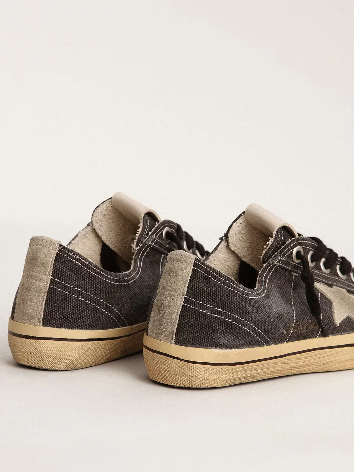 Zapatillas Golden Goose V-Star 2 Canvas Embroidery Suede Star List Mujer - Image 3