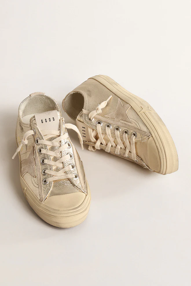 Zapatillas Golden Goose V-Star 2 Laminated Upper Suede Mujer - Image 2