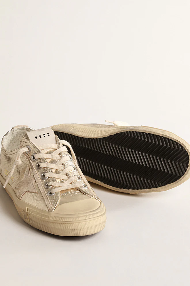 Zapatillas Golden Goose V-Star 2 Laminated Upper Suede Mujer - Image 3