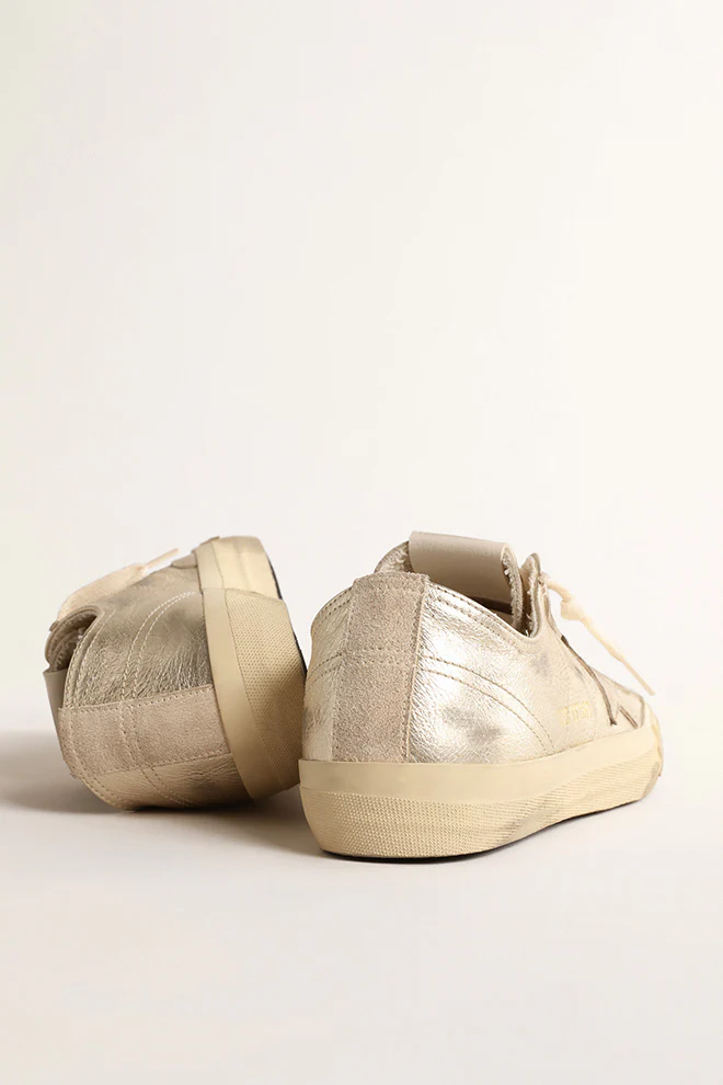 Zapatillas Golden Goose V-Star 2 Laminated Upper Suede Mujer - Image 4