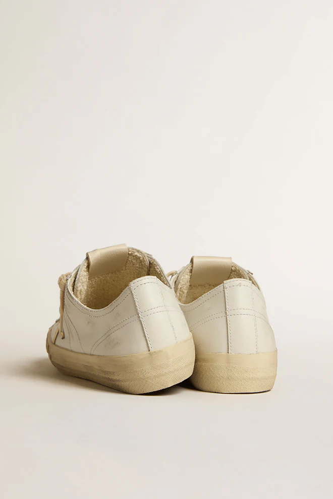 Zapatillas Golden Goose V-Star 2 Leather Upper Laminated Mujer - Image 3