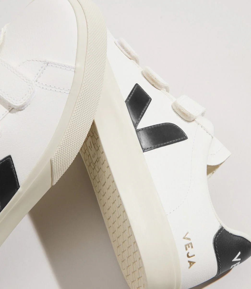 Zapatillas Veja de Mujer Recife Logo - Image 4