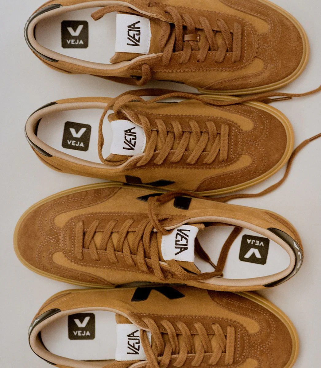 Zapatillas Veja Volley Suede Camel Hombre - Image 4