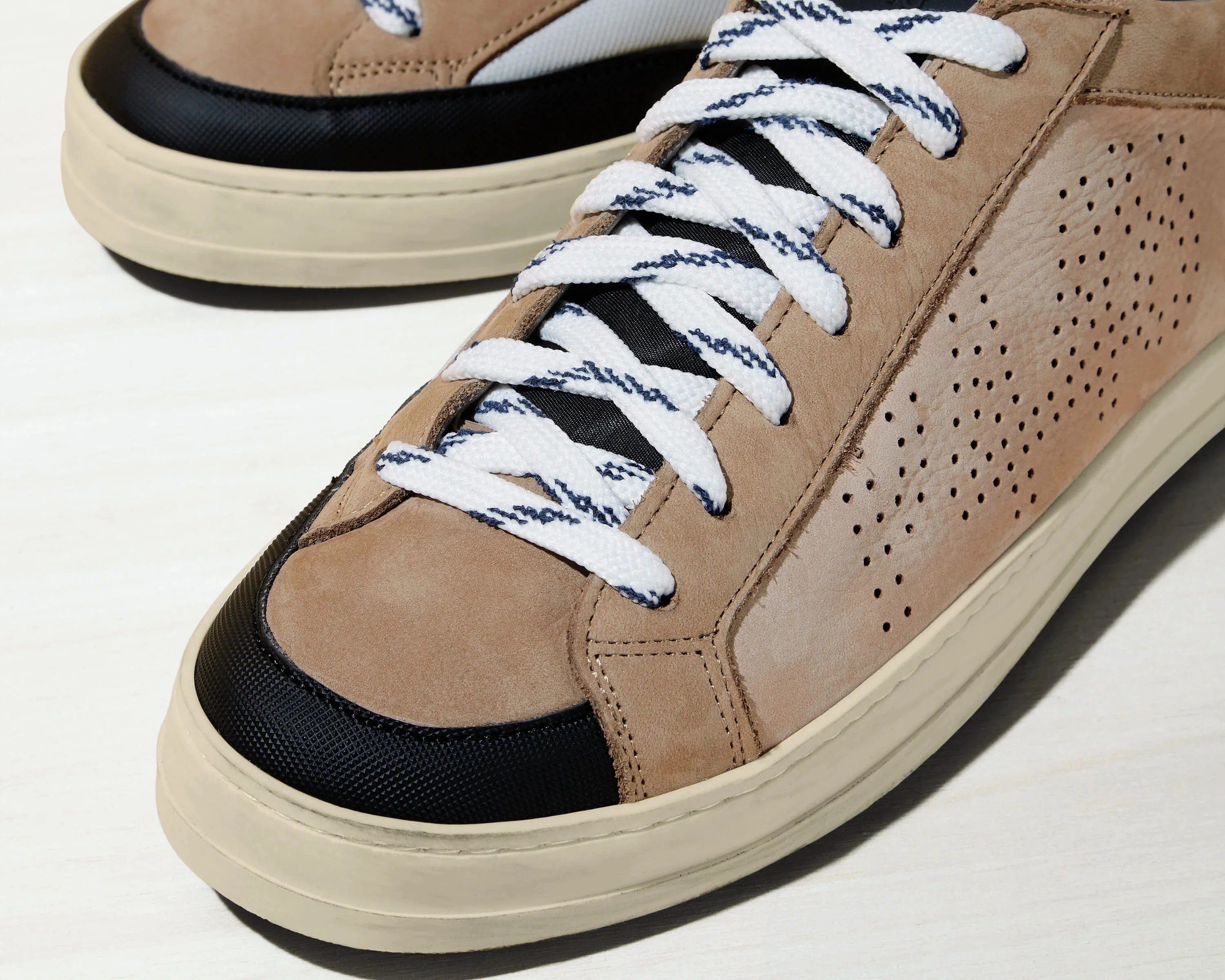 Zapatillas Deportivos Jane Tortora - Image 3