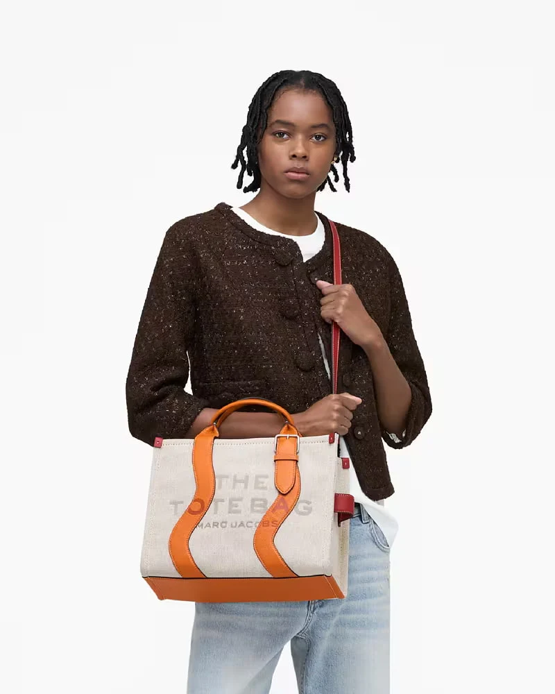 The Wavy Canvas Medium Tote Bag - Image 4