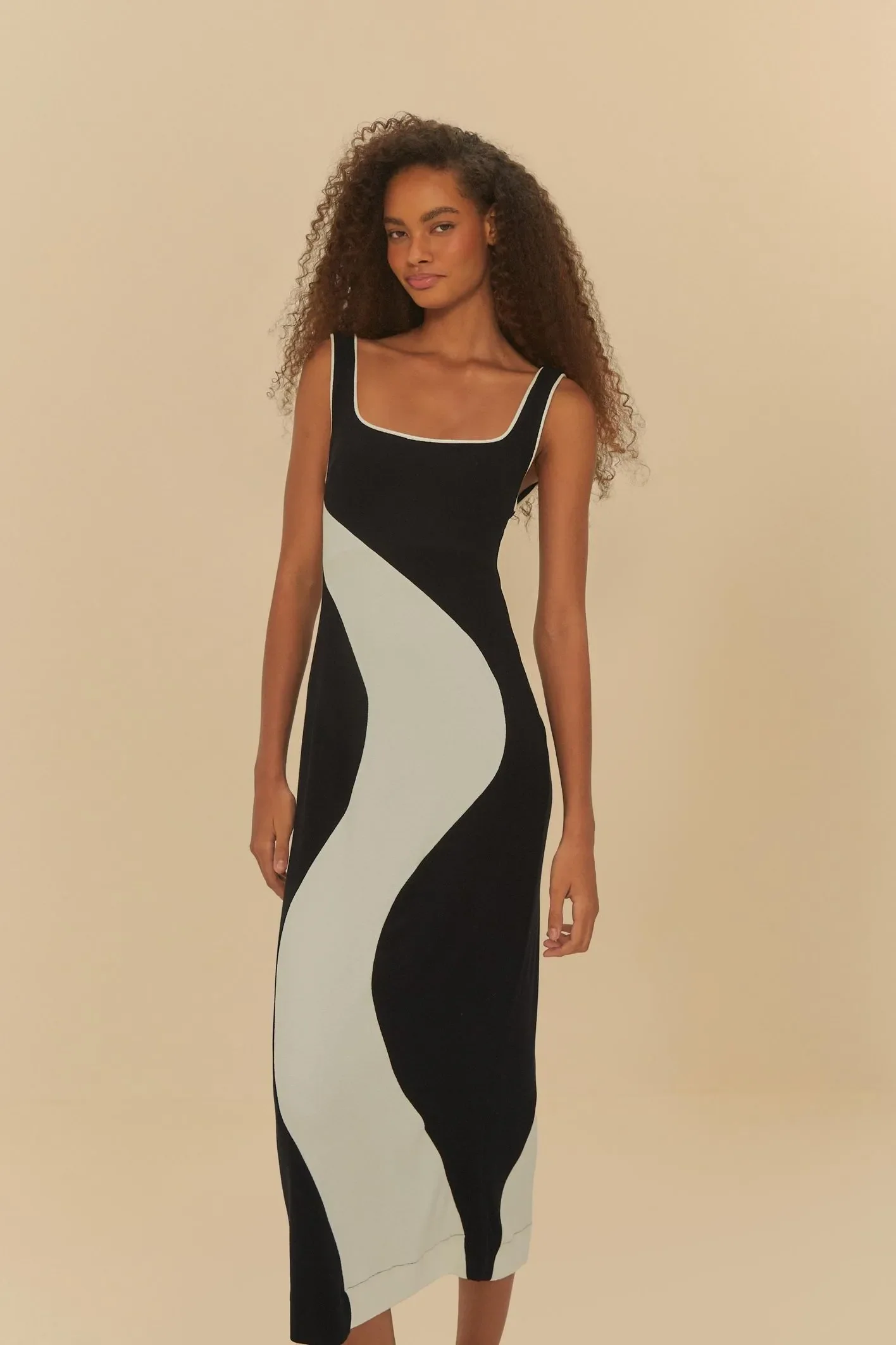 Midi Vestido Recortes - Image 3