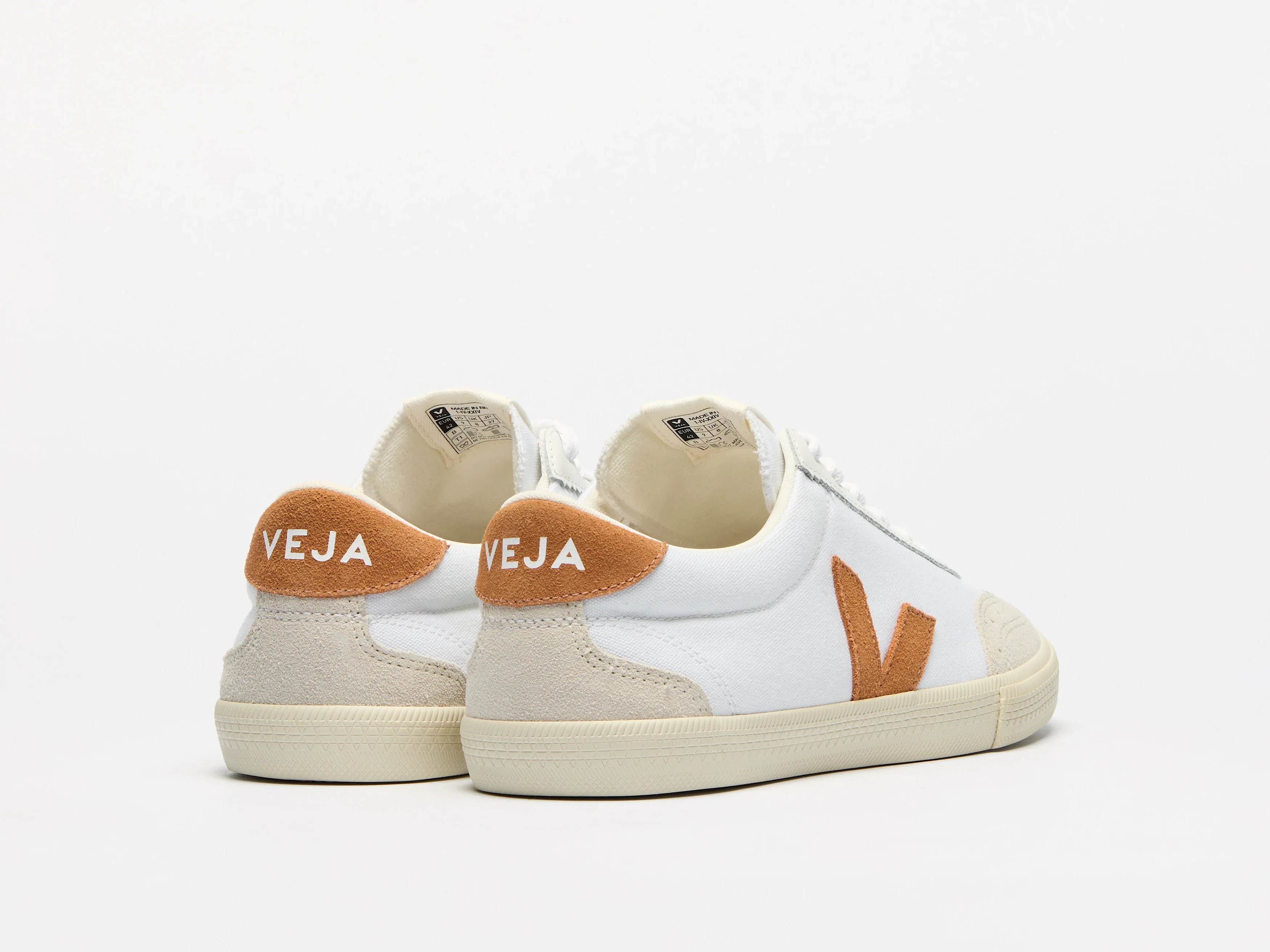 Zapatilla Veja de Hombre volley canvas white umber - Image 3