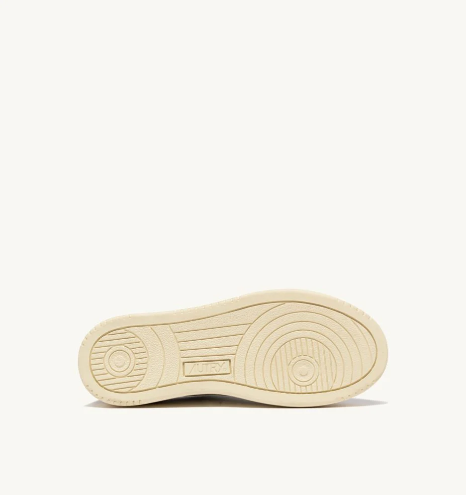 Zapatilla Medalist Low Mujer - Image 6