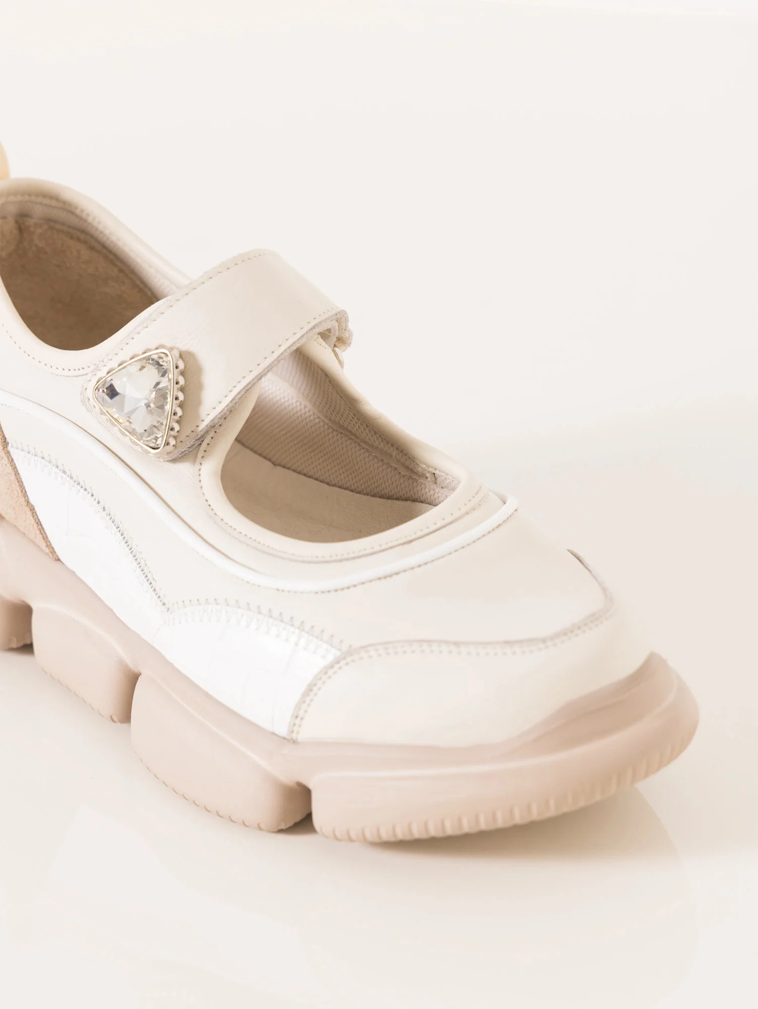 Zapatilla Mooms - Image 3