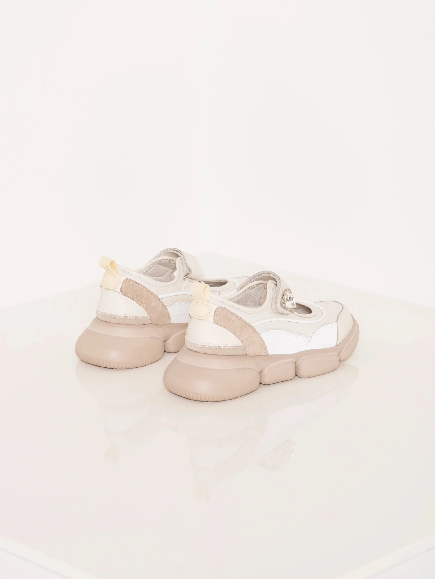 Zapatilla Mooms - Image 4