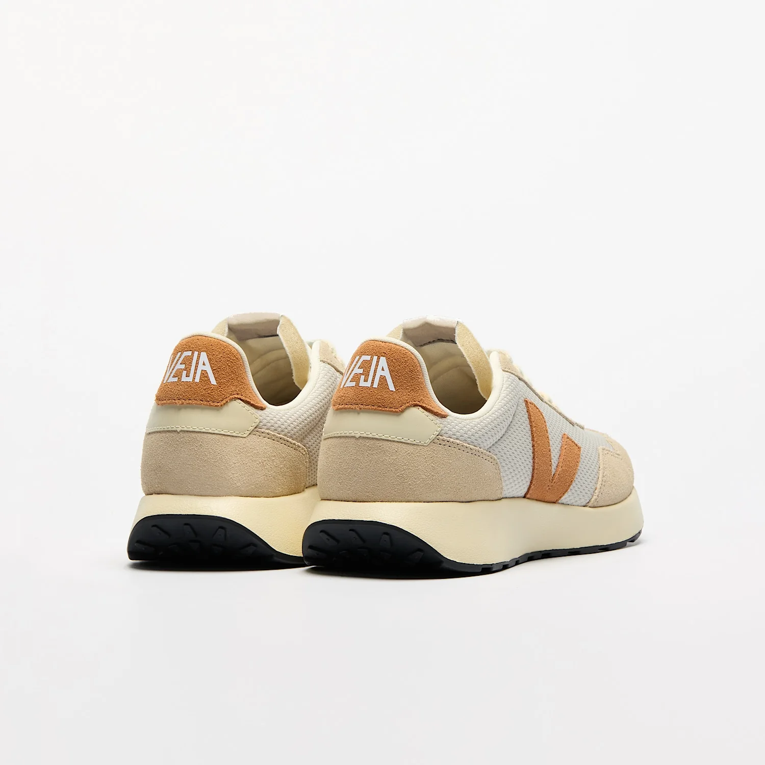 Zapatilla Veja De Hombre Paulistana - Image 3