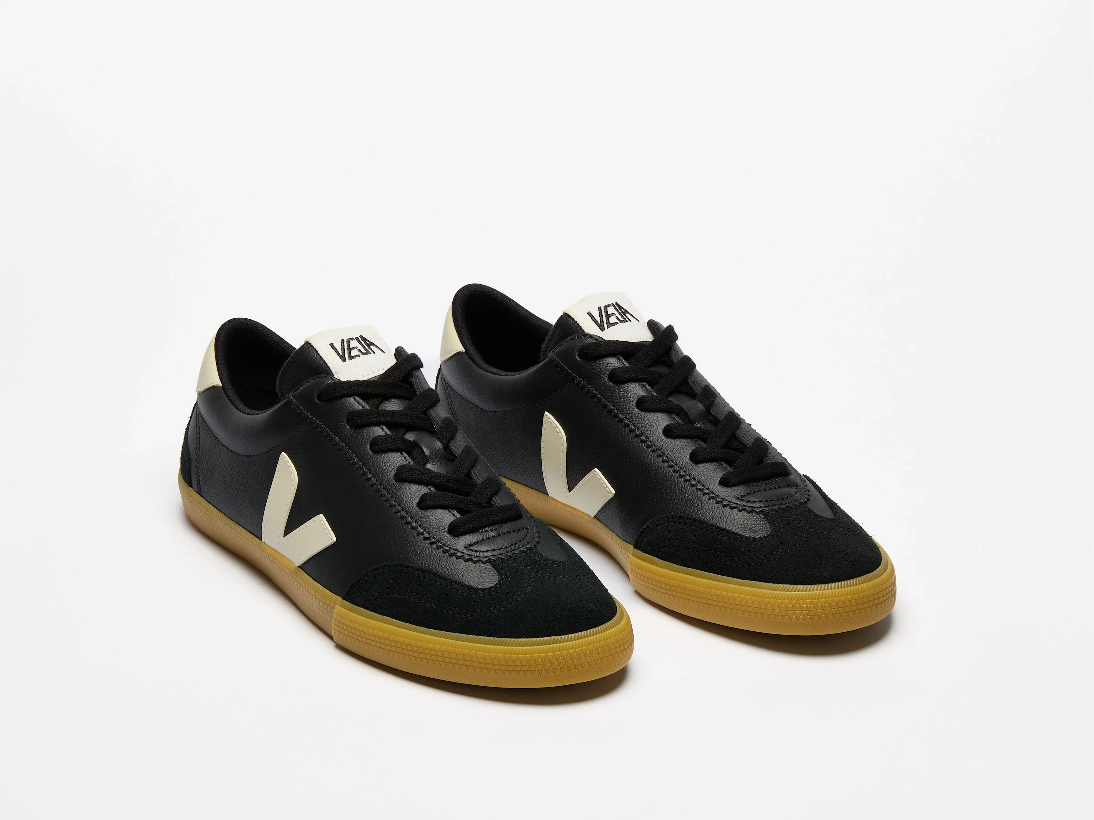Zapatilla Veja de Hombre Volley leather black pierre - Image 2