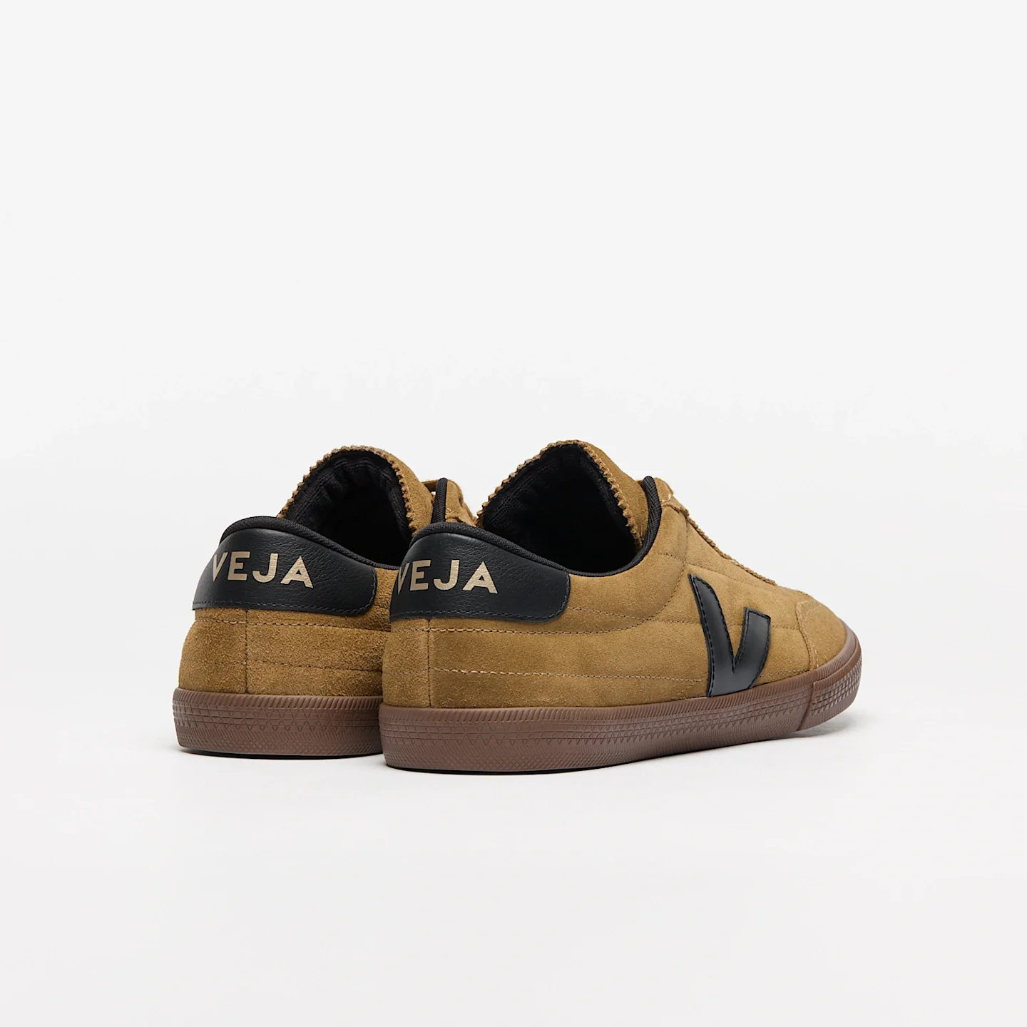 Zapatillas Veja De Hombre Panenka Suede Tent Black Bark - Image 3