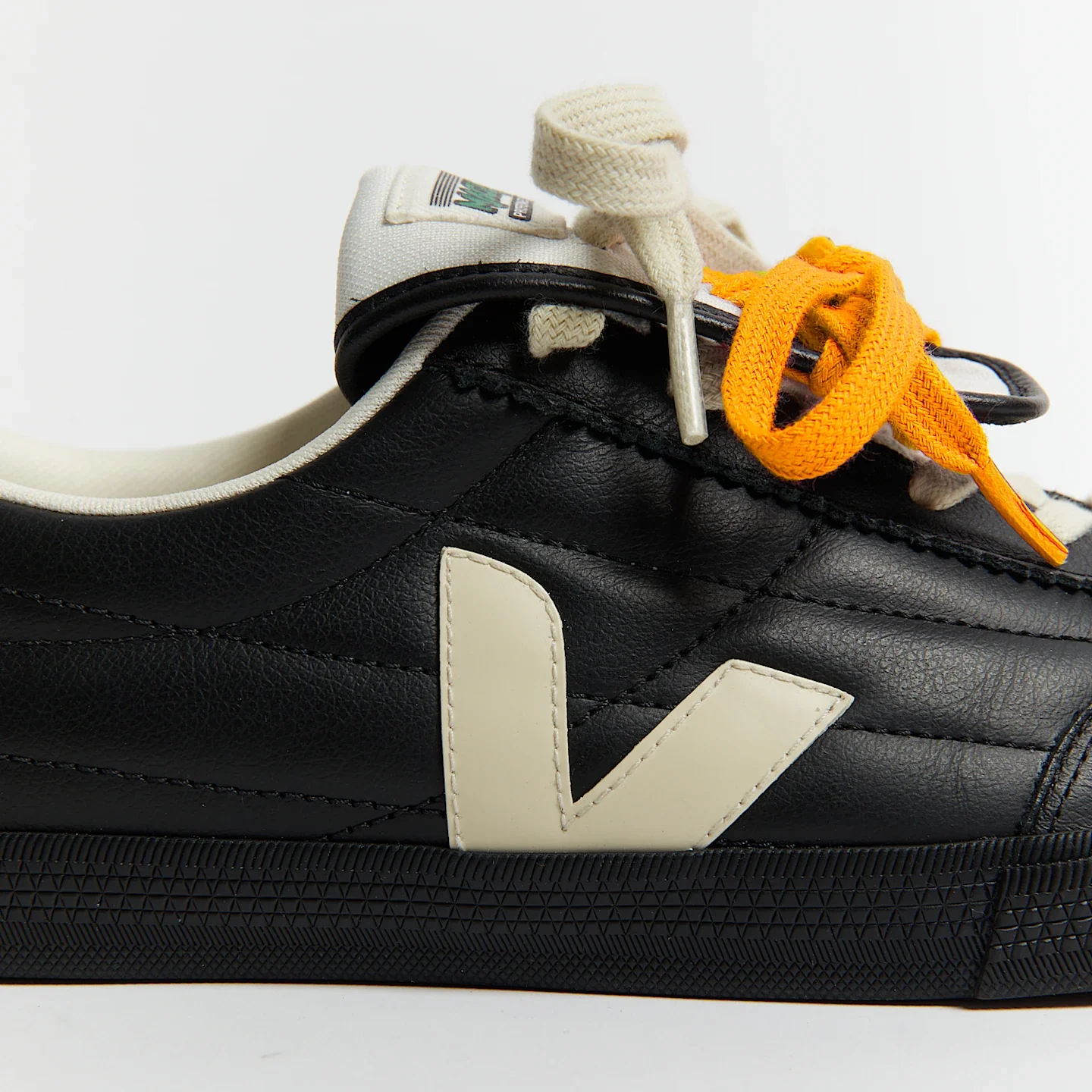 Zapatillas Veja De Hombre Panenka Veja X Magliano Leath - Image 3