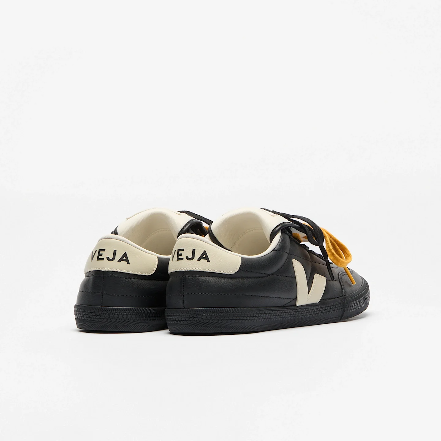 Zapatillas Veja De Hombre Panenka Veja X Magliano Leath - Image 4