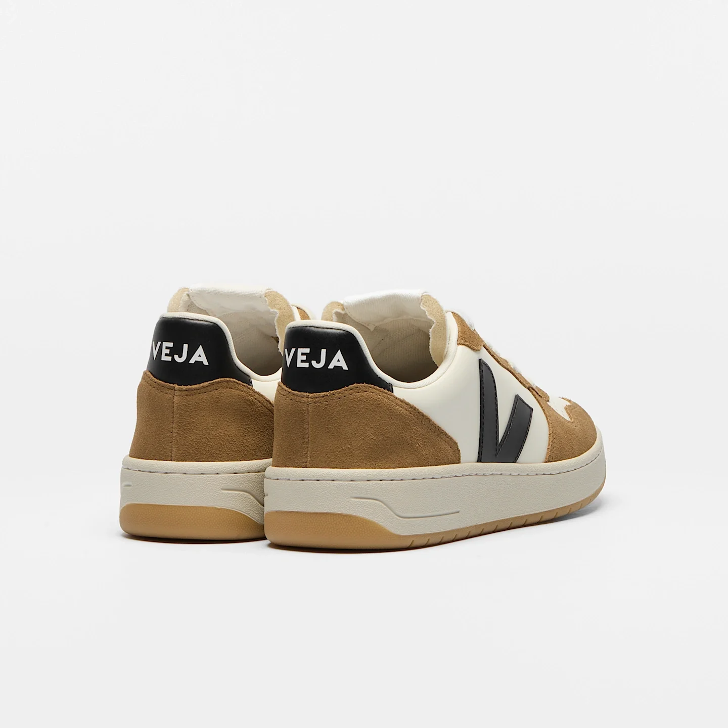 Zapatillas Veja De Hombre V-10 Leather Pure Black Tent - Image 3