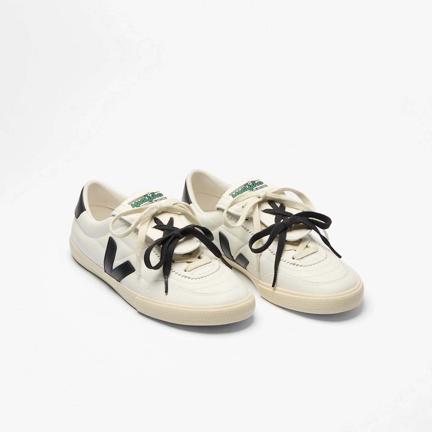 Zapatillas Veja De Mujer Panenka Veja X Magliano Leath - Image 2