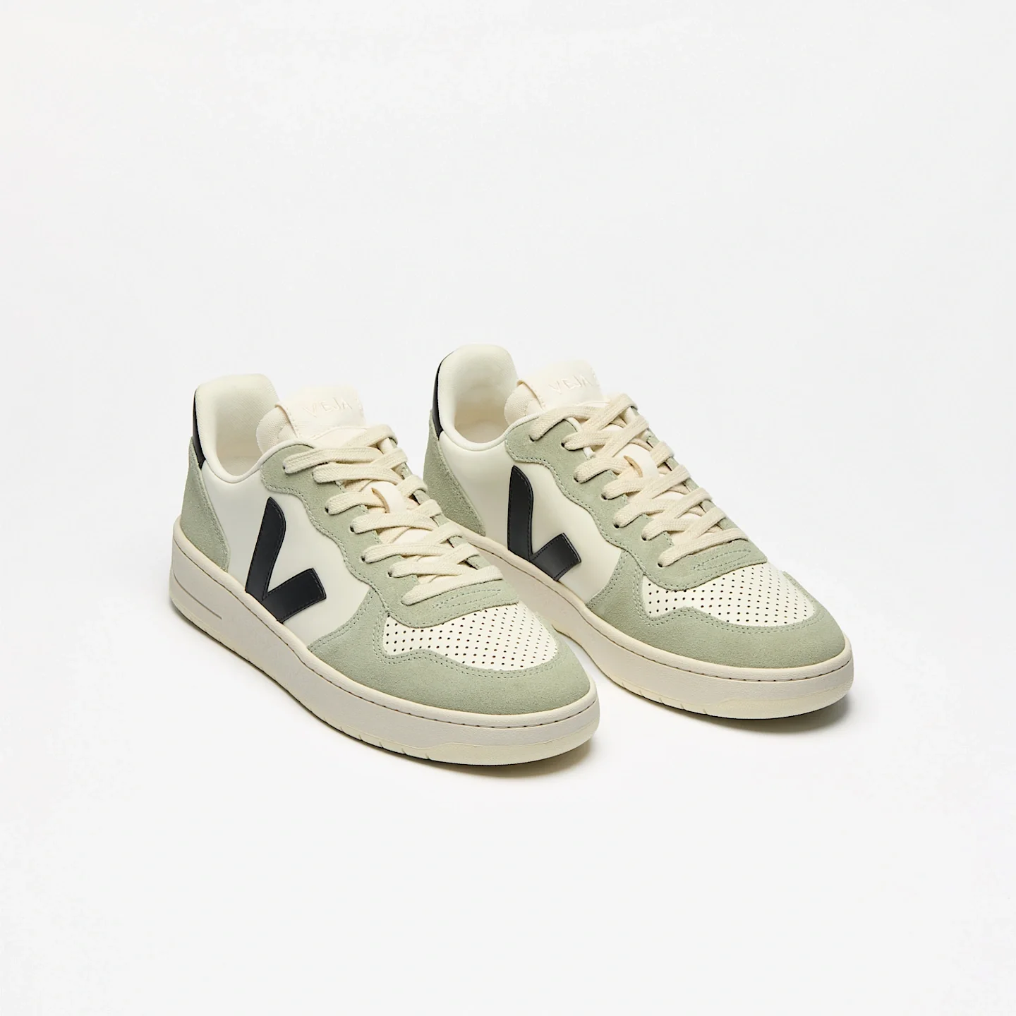 Zapatillas Veja De Mujer V-10 Leather Pure Black Clay - Image 4