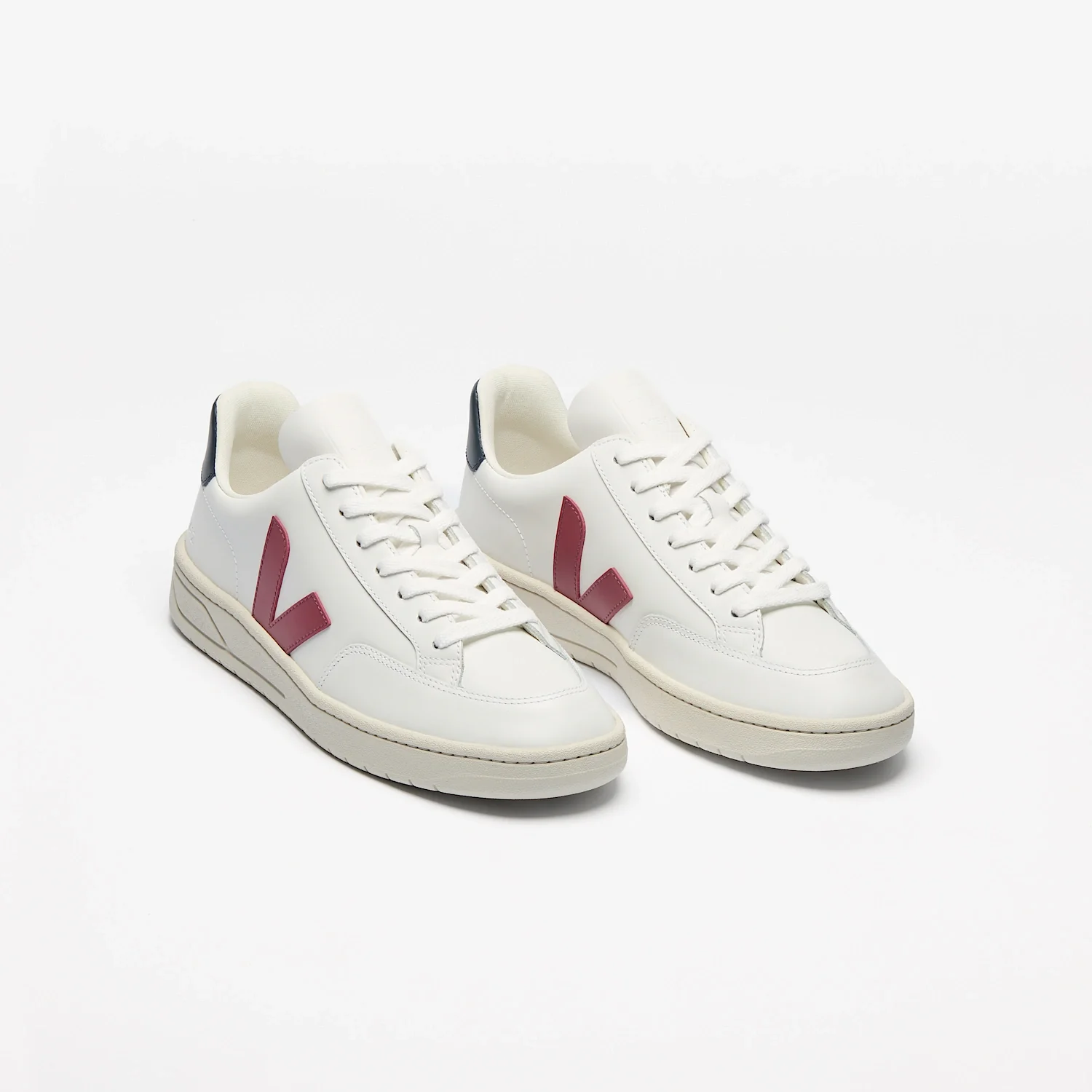 Zapatillas Veja De Mujer V-12 Marsala - Image 2