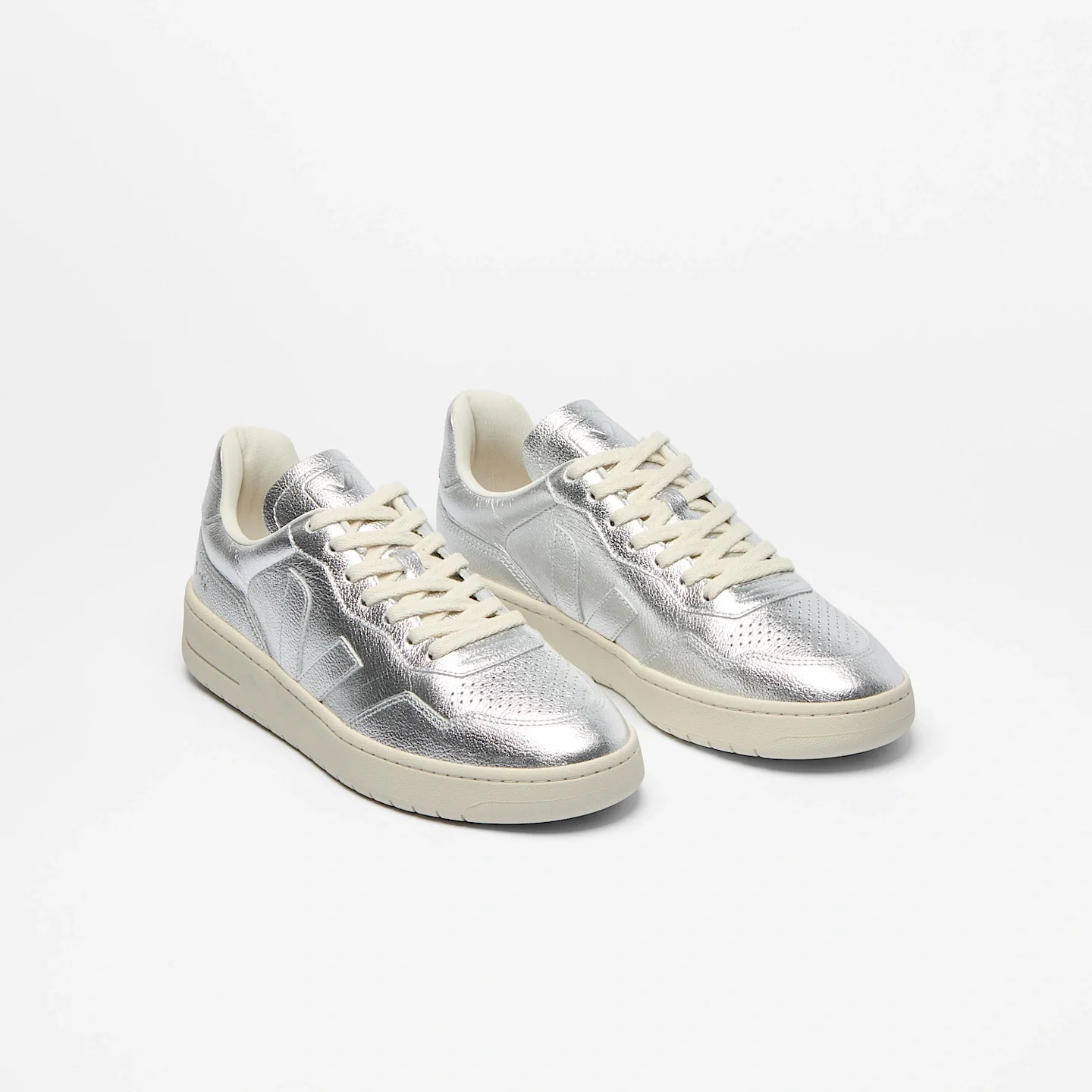 Zapatillas Veja De Mujer V-90 Leather Silver - Image 2