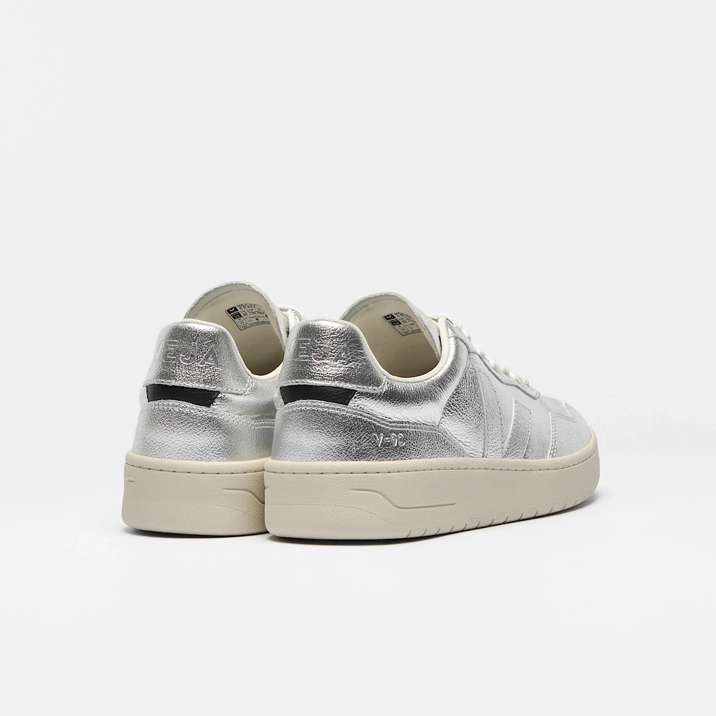 Zapatillas Veja De Mujer V-90 Leather Silver - Image 3