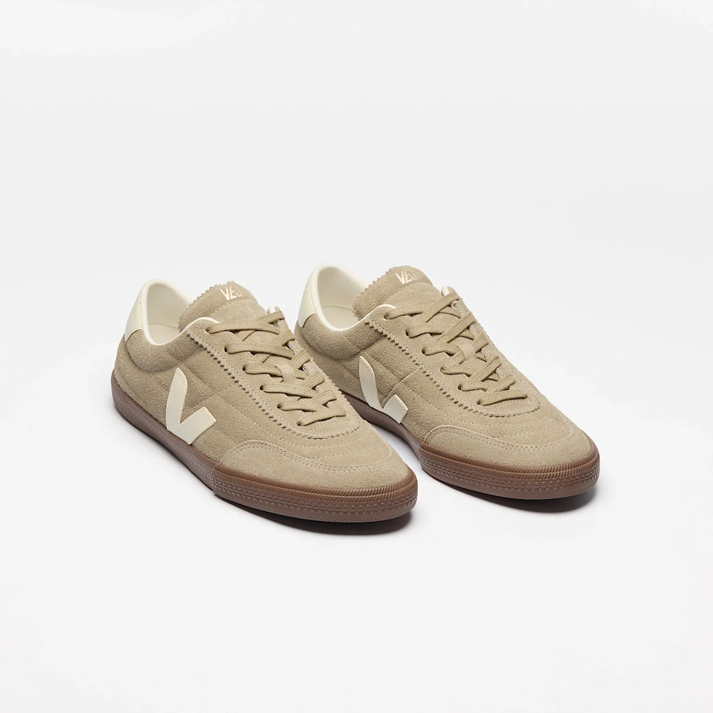 Zapatillas Veja Mujer Panenka Suede Taupe Pierre Bark - Image 2